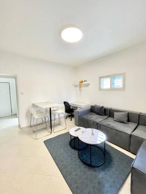 Rambam Beach Apartment Haifa Eksteriør bilde