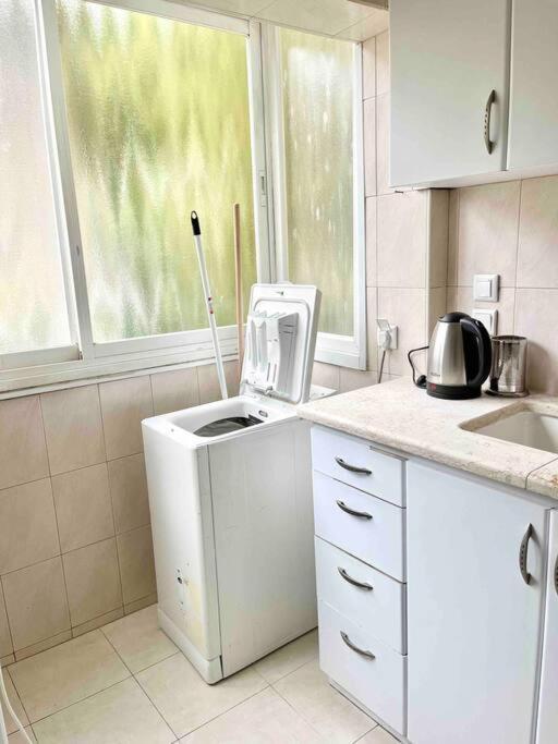 Rambam Beach Apartment Haifa Eksteriør bilde