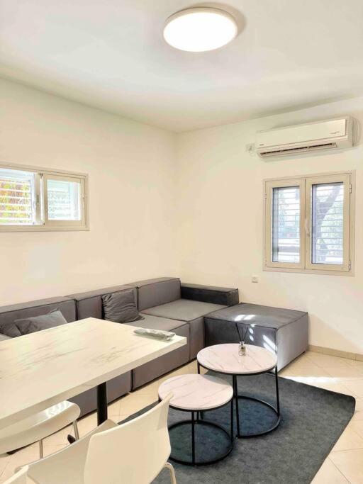 Rambam Beach Apartment Haifa Eksteriør bilde